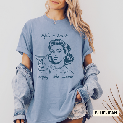 Retro 50's Housewife Beach Life T-Shirt - Funny Quote Tee for women