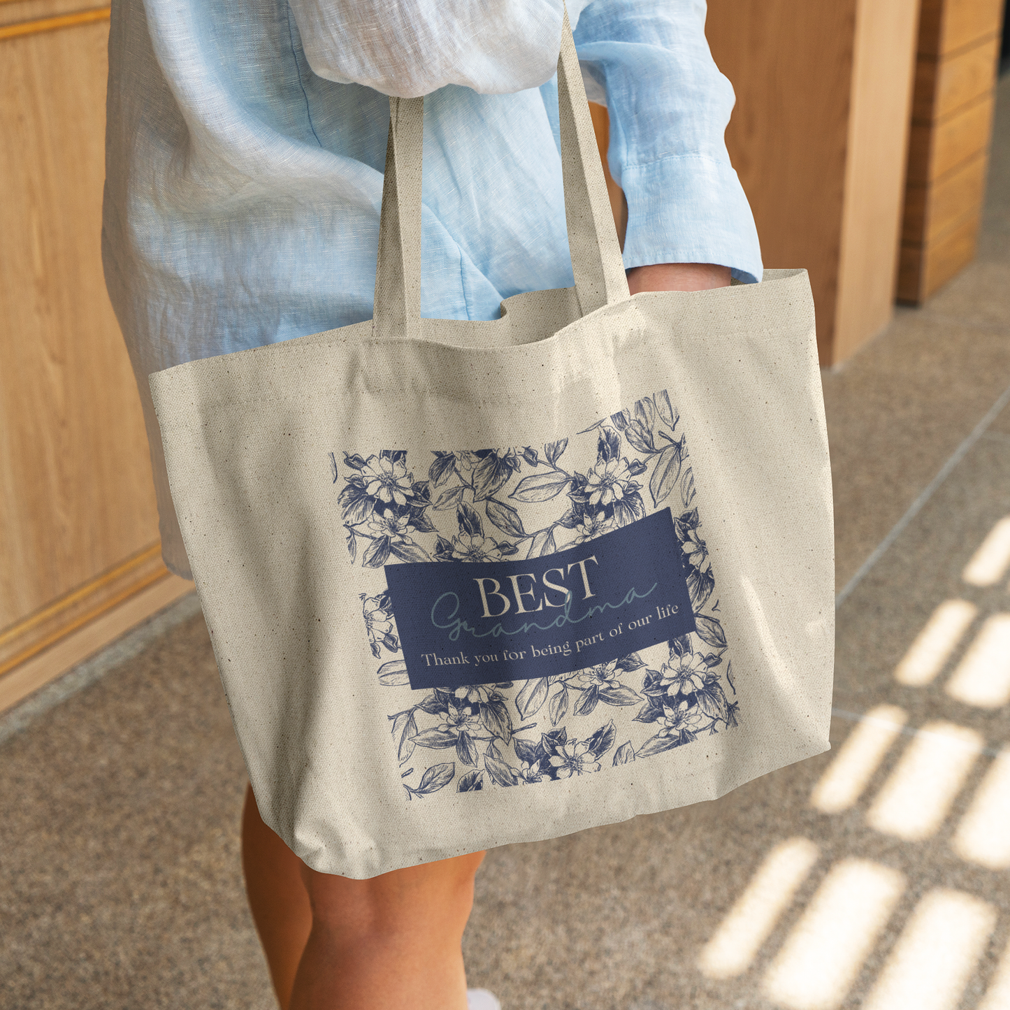Nana_Tote_bag_gift-_Blue_Toile_Tote_for__CottonTote_L_WomanDigging_Mockup.png